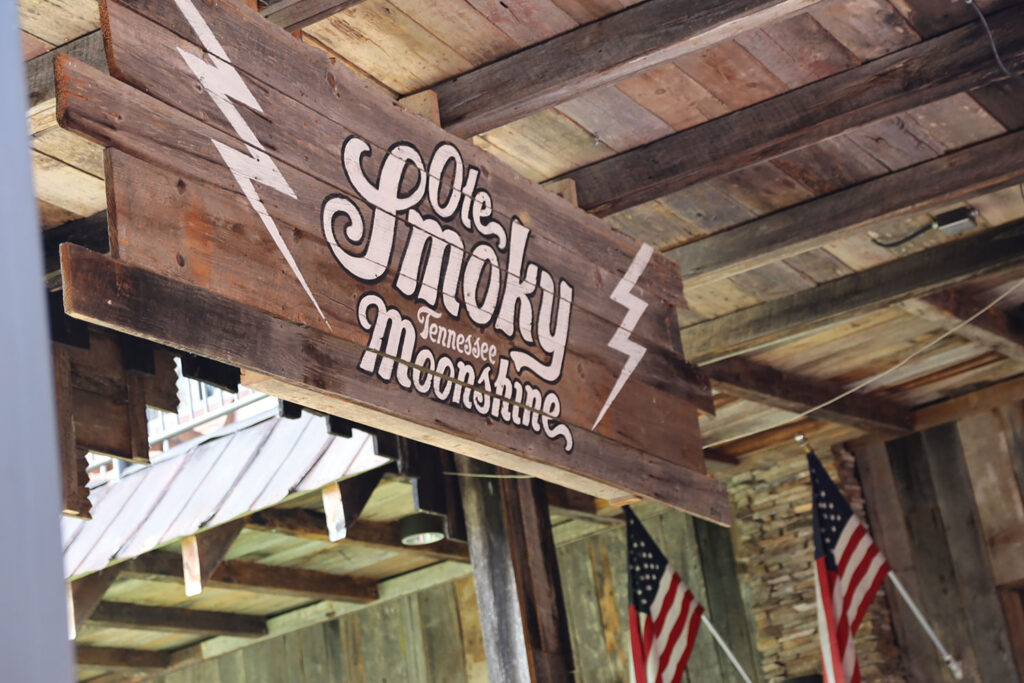 Ole Smoky Moonshine Holler - Gatlinburg Attraction Review